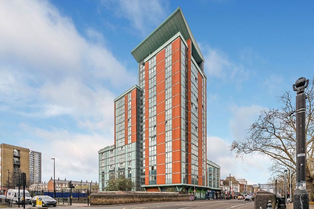 Property photo 1 of 8