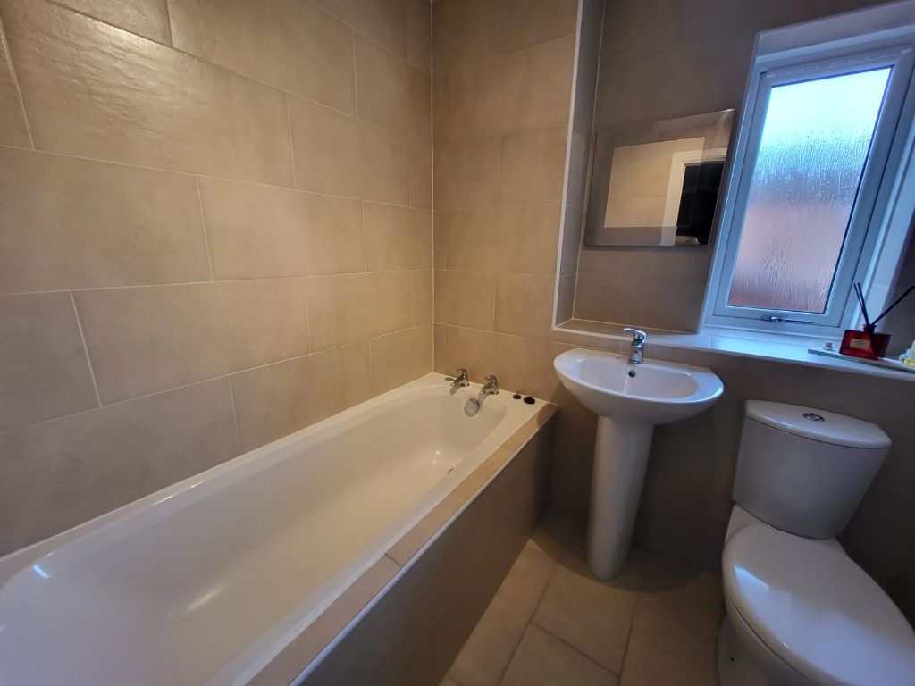 Additional image 15 of 3 bed semi-detached house to rentGarnie Lane, Erskine, Renfrewshire PA8