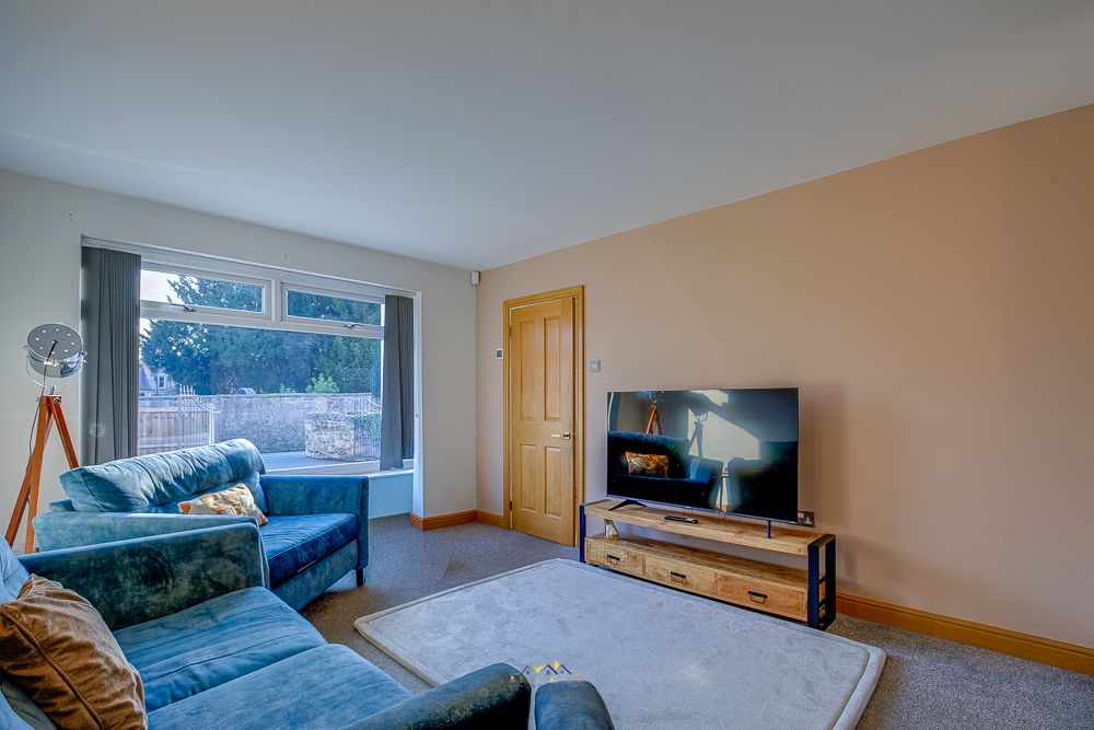 Property photo 2 of 29