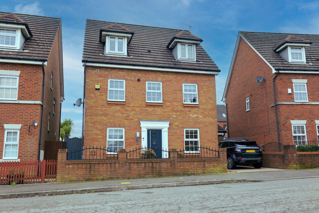 Property photo 1 of 29