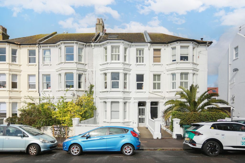 Property photo 1 of 15 296A3975