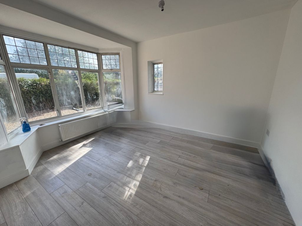 Property photo 2 of 10 Gallery