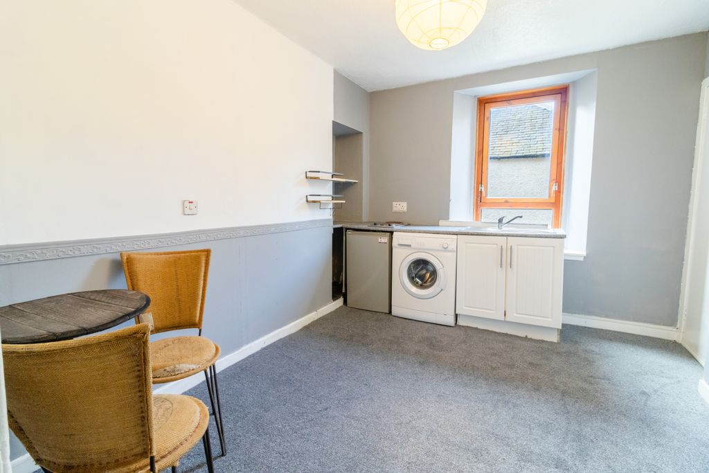 Property photo 2 of 25 Kitchen