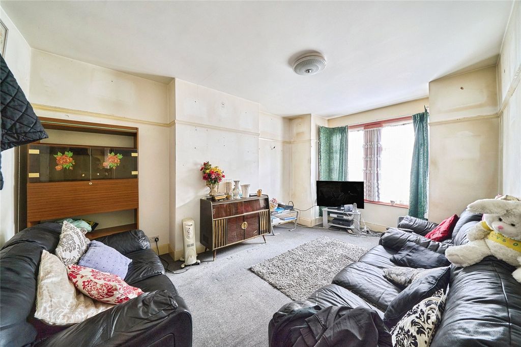 Property photo 3 of 20 Picture No. 18