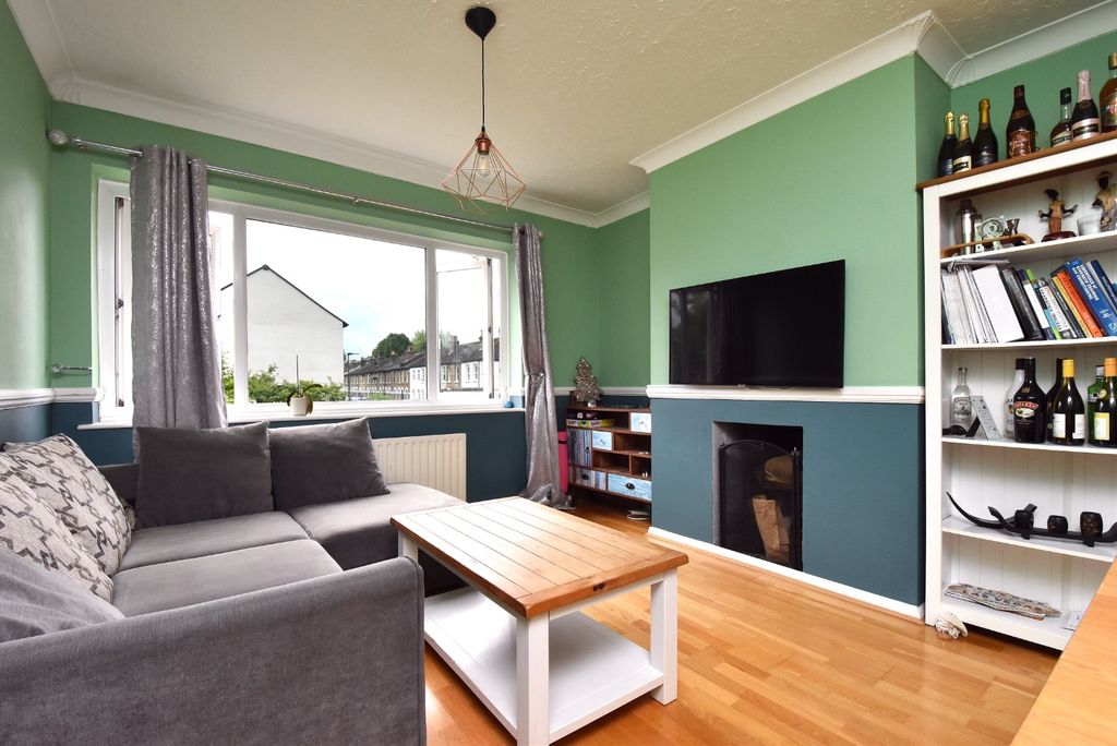 Property photo 3 of 9 5161103