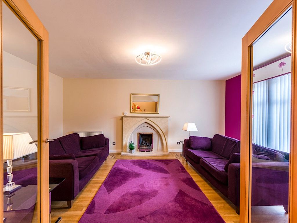 Property photo 3 of 34 Kepplestone Gardens