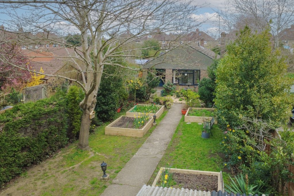 Property photo 1 of 18 Front Of House