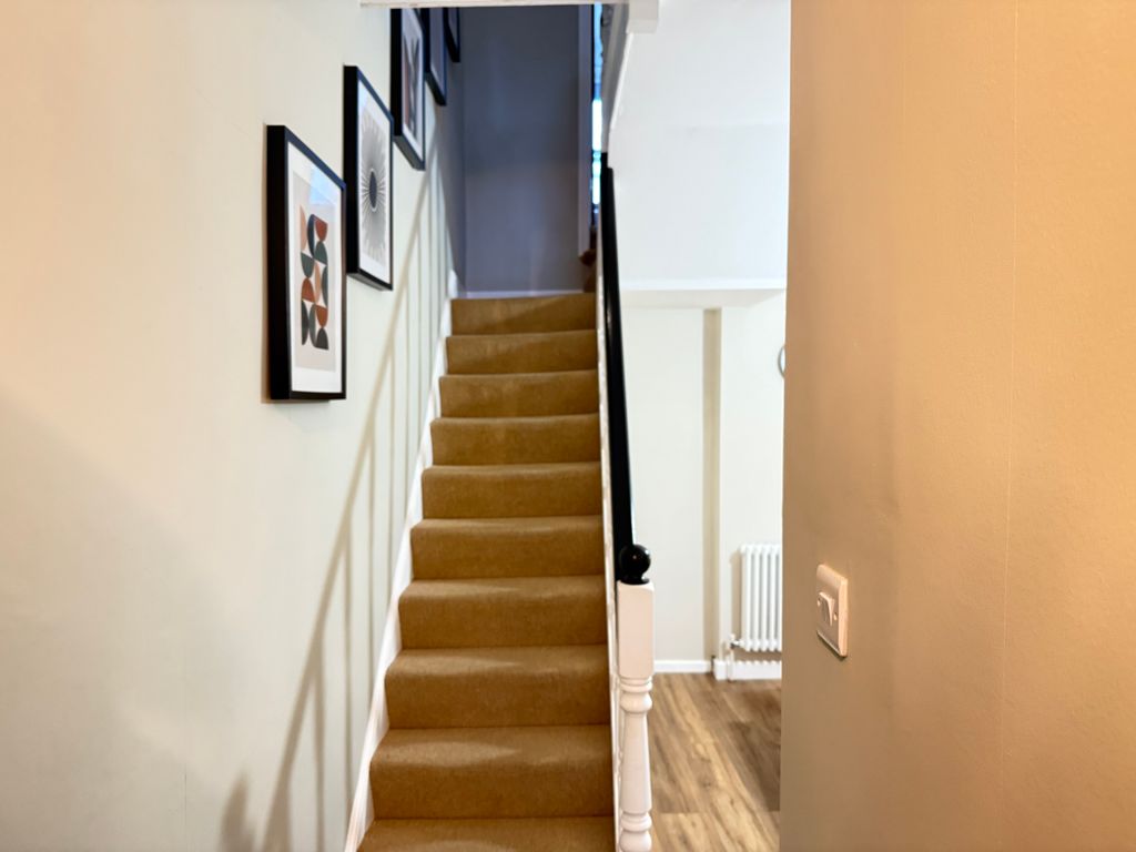 Property photo 2 of 12 Entrance