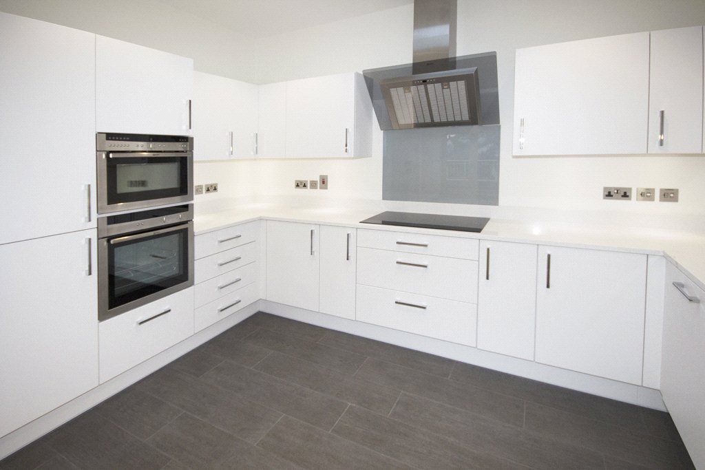 Property photo 2 of 13 Picture 2