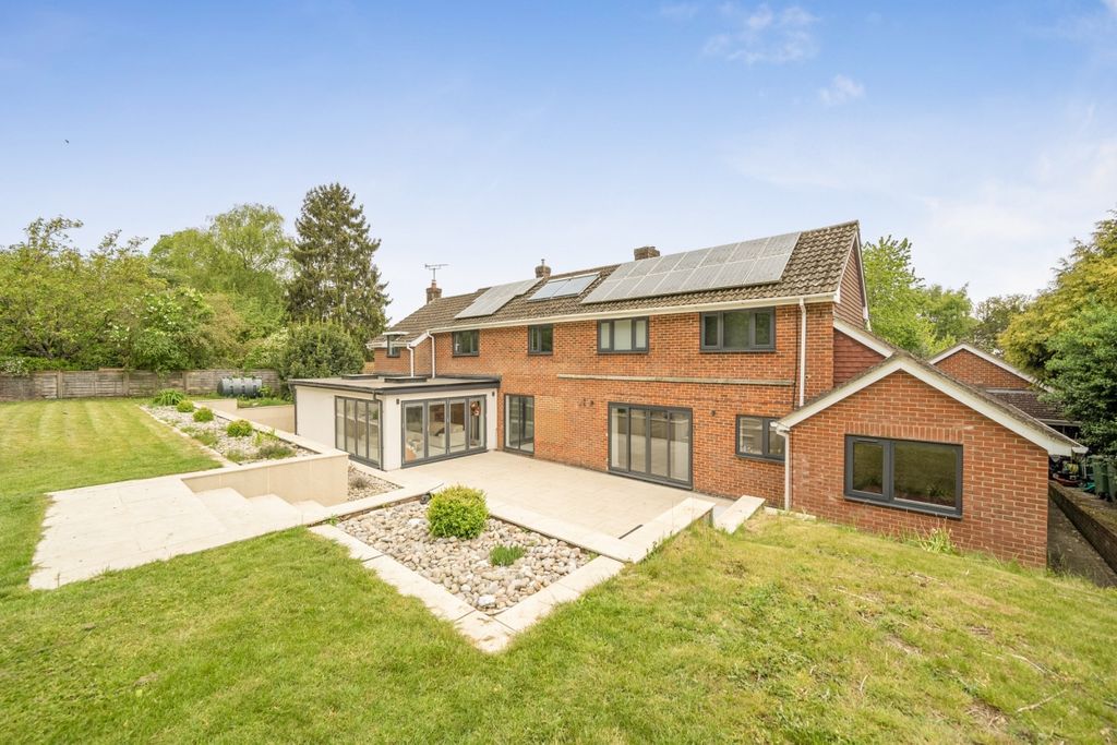 Property photo 2 of 12 External