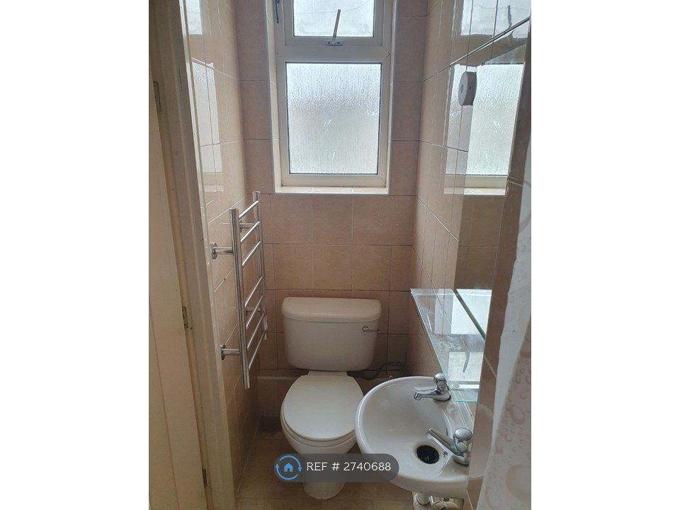 Property photo 3 of 4