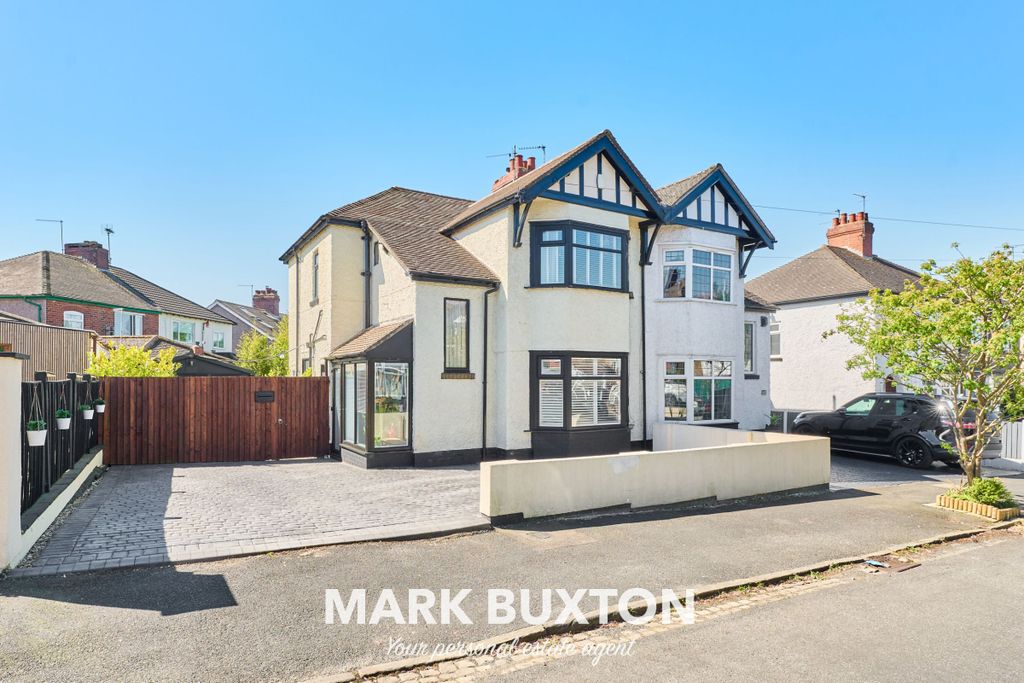 Property photo 1 of 36