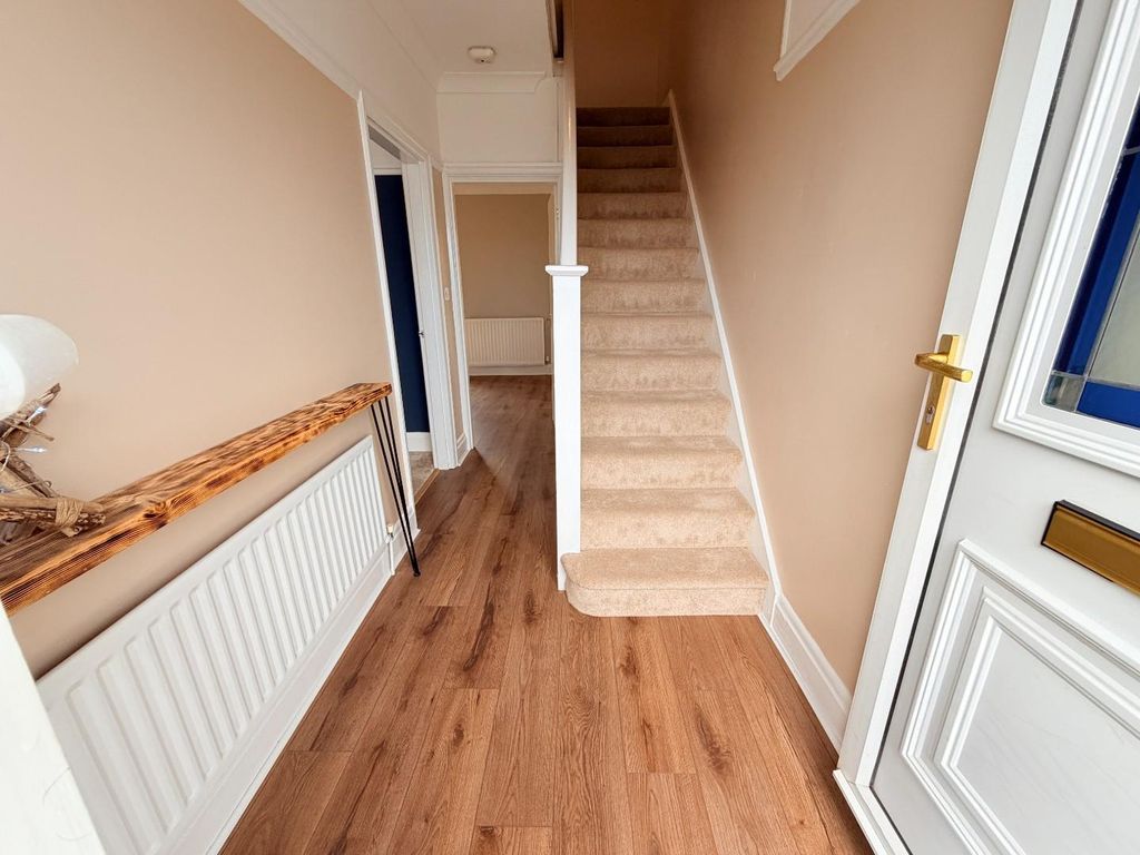 Property photo 2 of 22 Hall