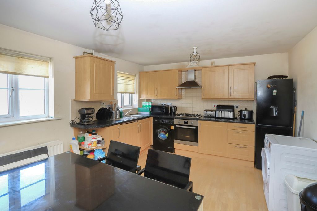 Property photo 2 of 20 Img_9223
