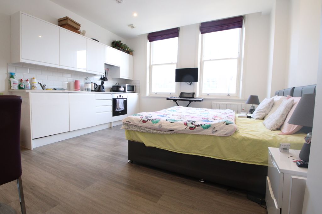 Property photo 2 of 5