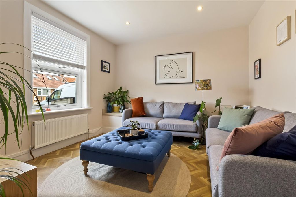Property photo 2 of 19 115 Greenland Road-006.Jpg