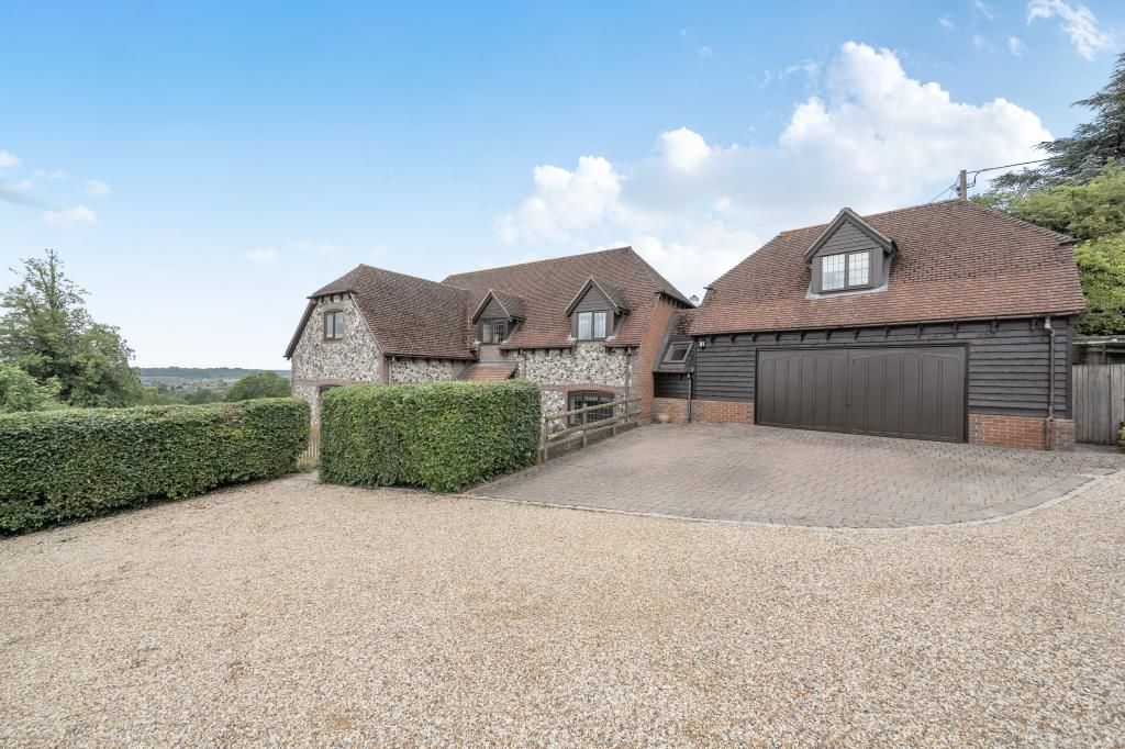 Property photo 1 of 24 External View