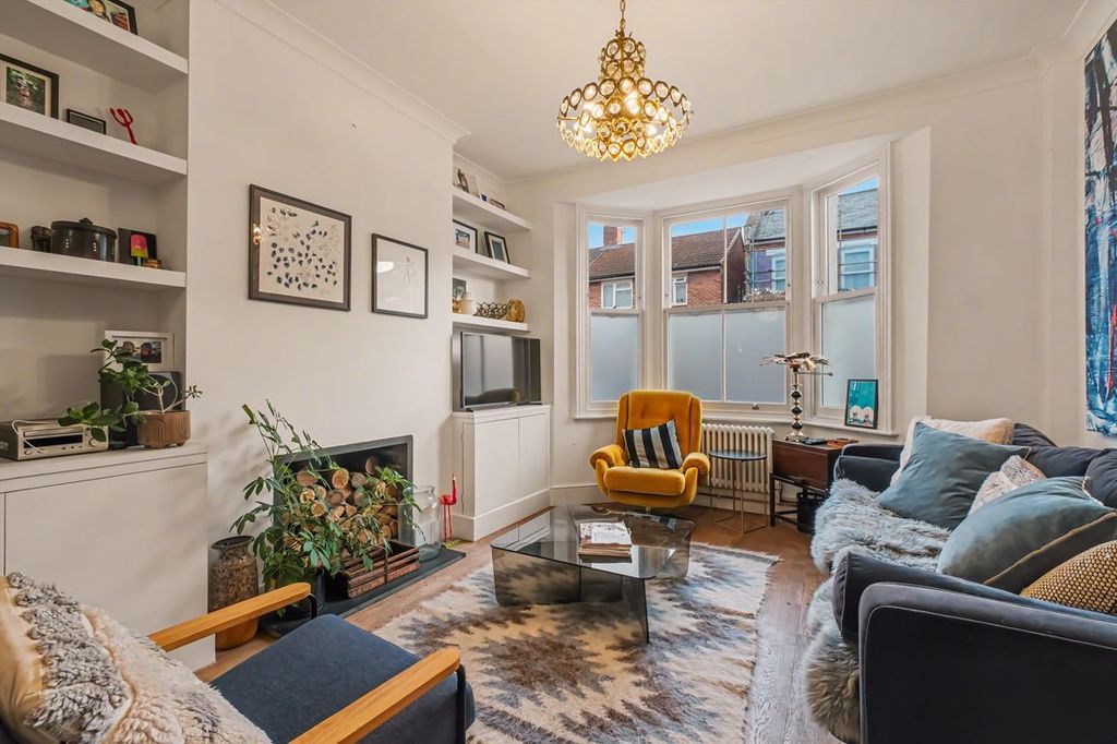 Property photo 2 of 10