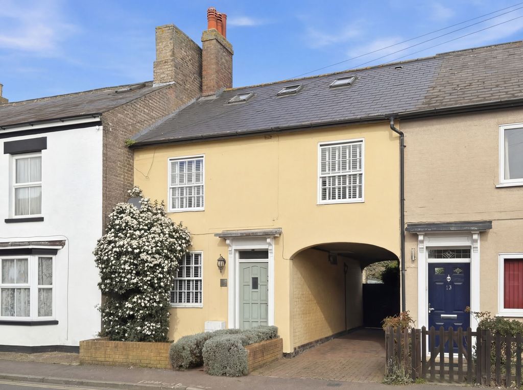 Property photo 1 of 20