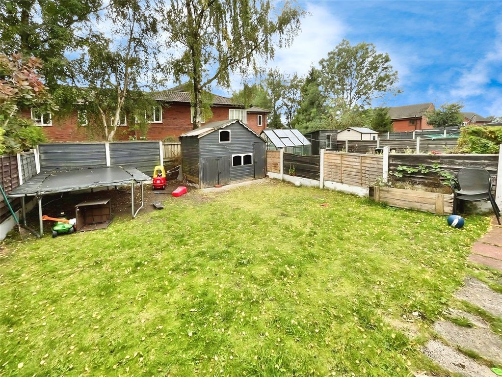 Property photo 2 of 15 Picture No. 24