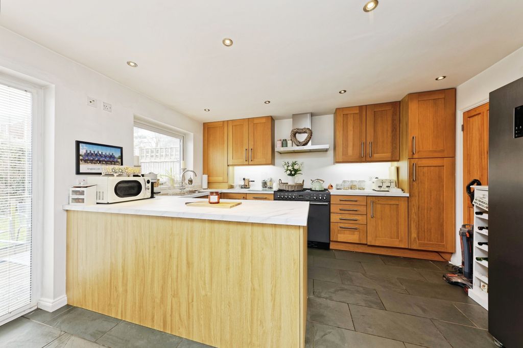 Property photo 3 of 20 Kitchen-Diner