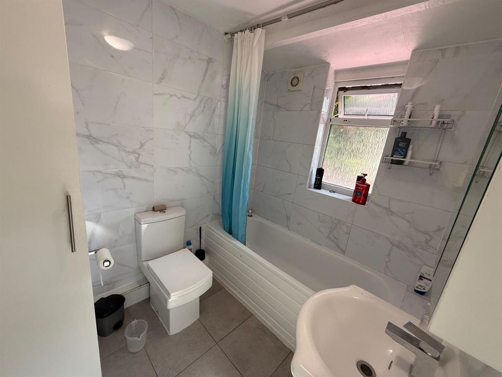 Property photo 3 of 10 Whatsapp Image 2026-04-14 At 13.57.33 (2).Jpeg