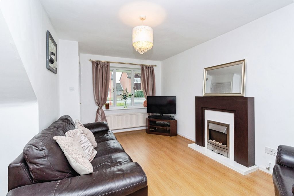 Property photo 3 of 16 Pbox-Img.Jpg