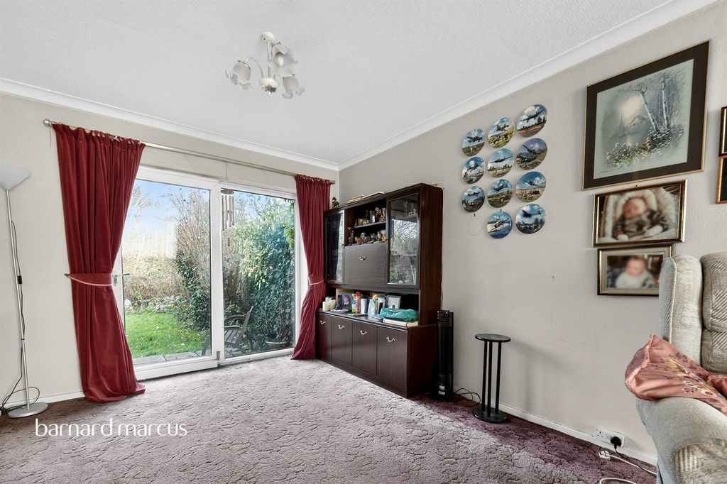 Property photo 3 of 13