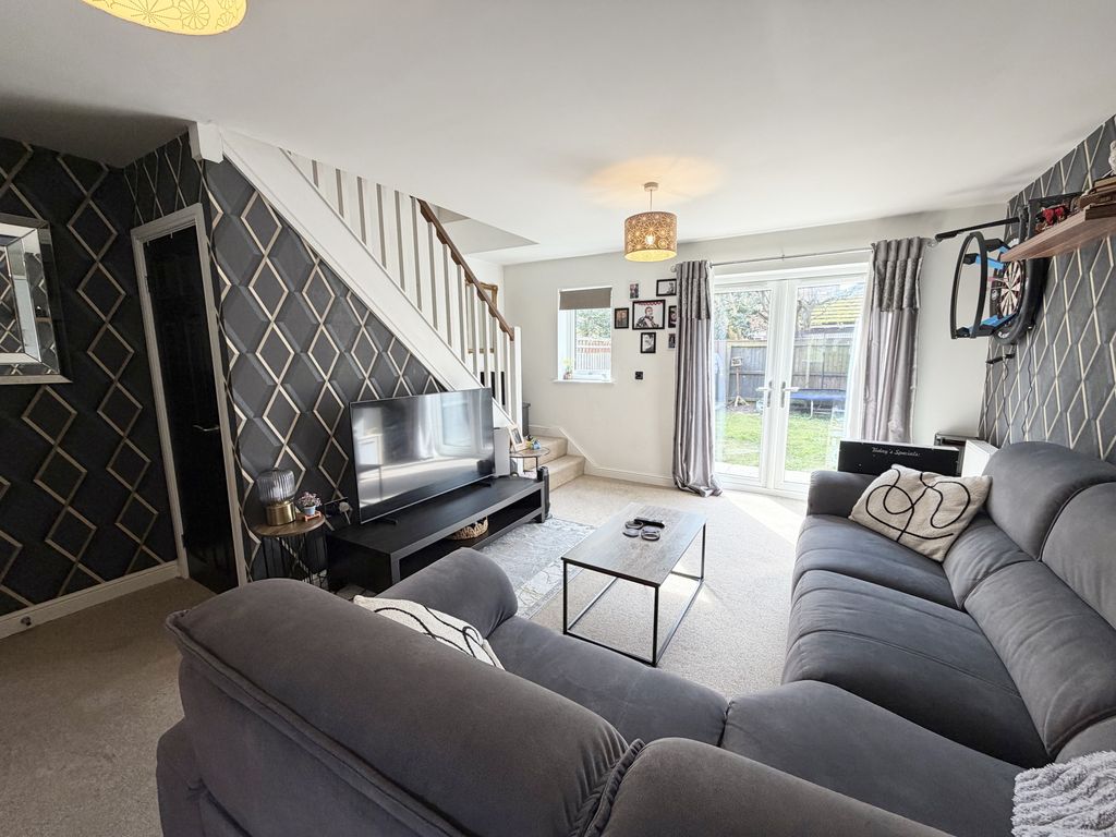 Property photo 3 of 16