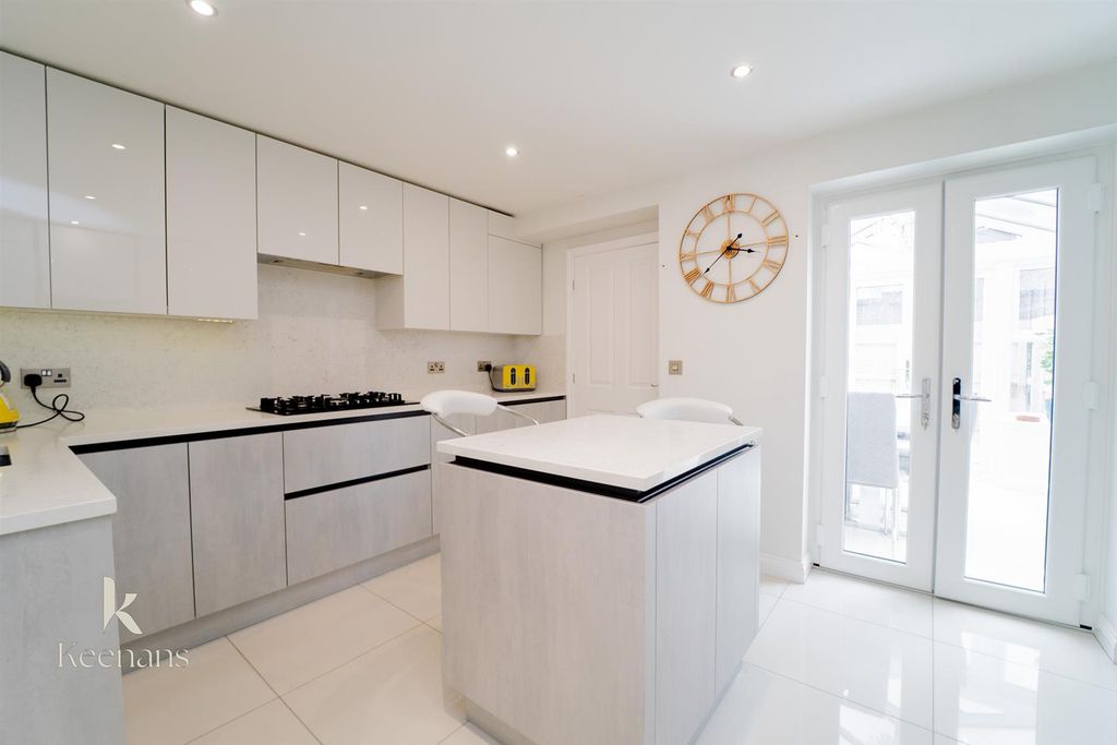 Property photo 3 of 40 3.Jpg