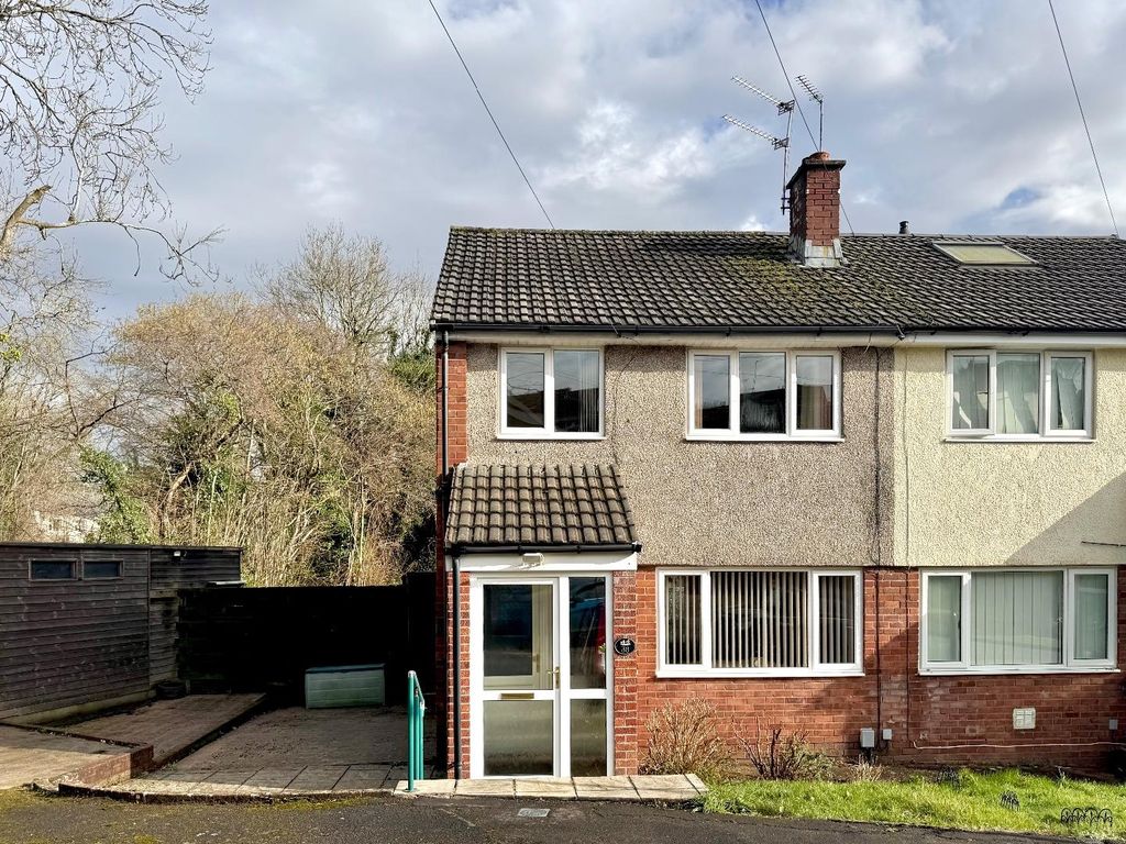 Property photo 1 of 18 Front