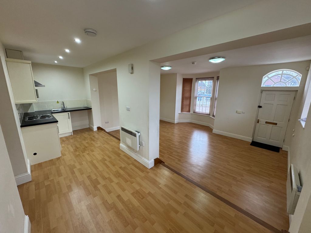 Property photo 3 of 8 Image