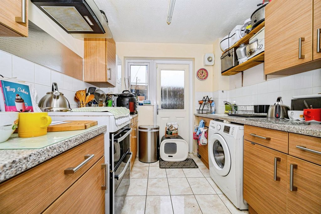 Property photo 3 of 14