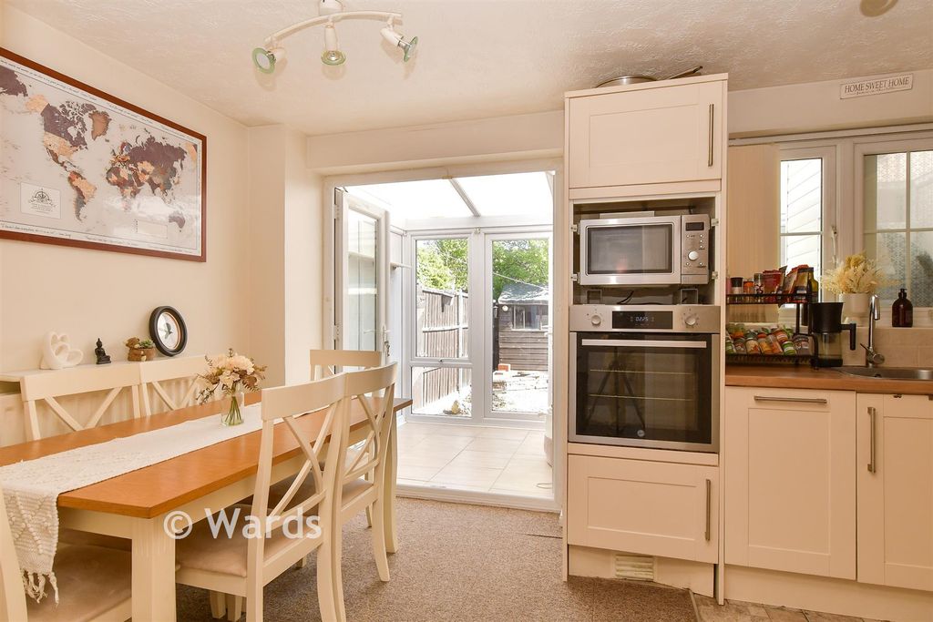 Property photo 3 of 10 Kitchen/Diner