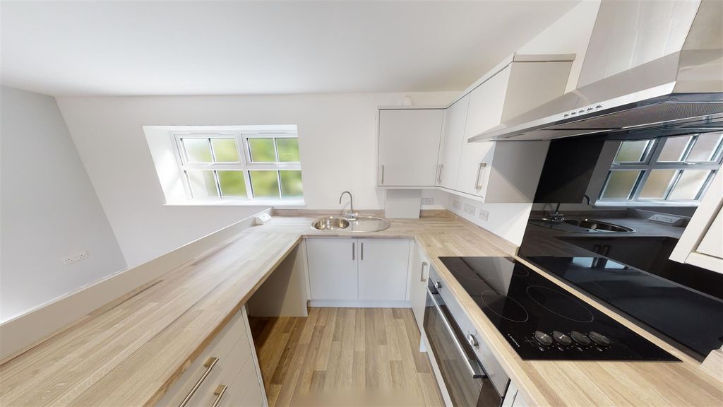 Property photo 2 of 9 7-Connaught-Road-06152021_083113.Jpg