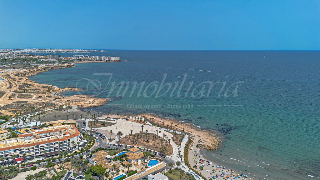 Property photo 2 of 44