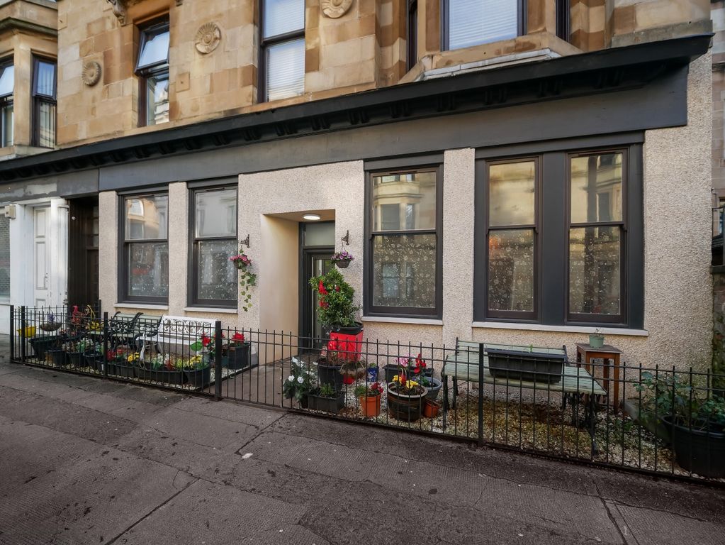 Property photo 2 of 21