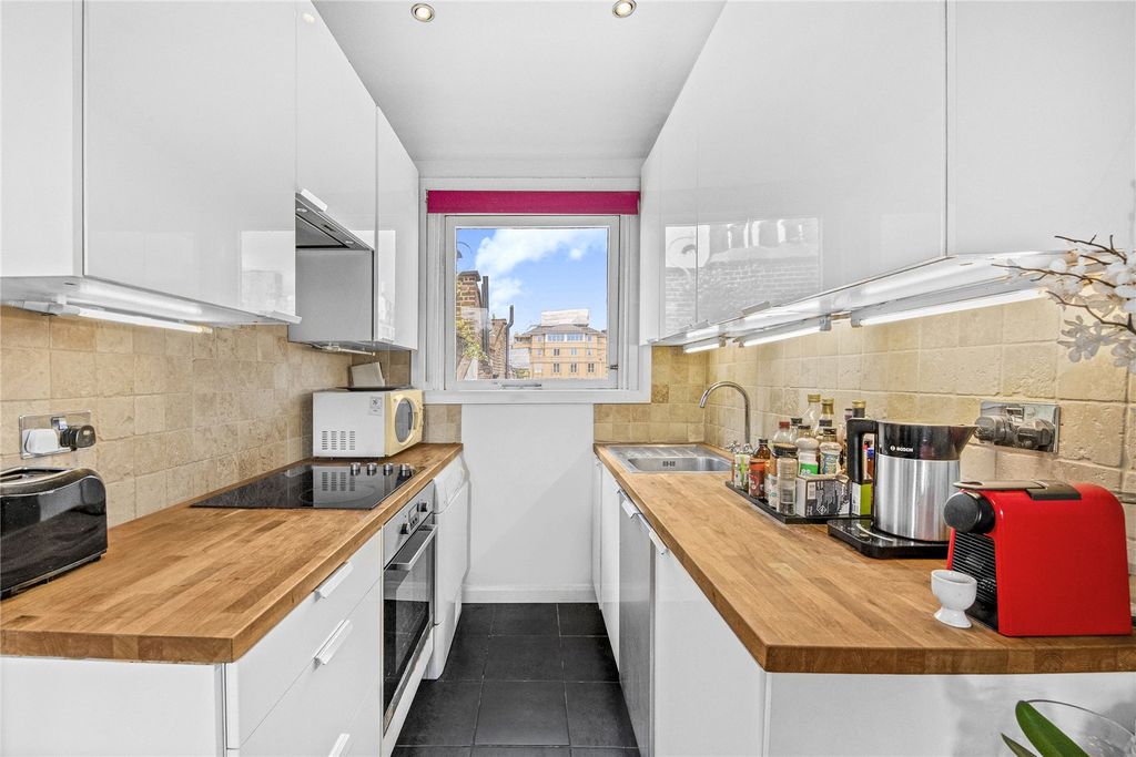 Property photo 2 of 9 Picture No. 05