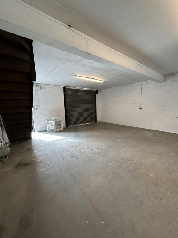 Property photo 2 of 5 348Bcdbc-2Cdf-4772-9Cef-4Ca0c8548A89.Jpg