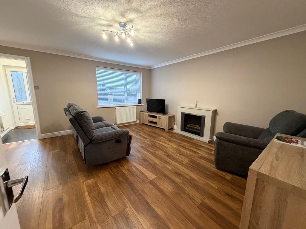 Property photo 3 of 24