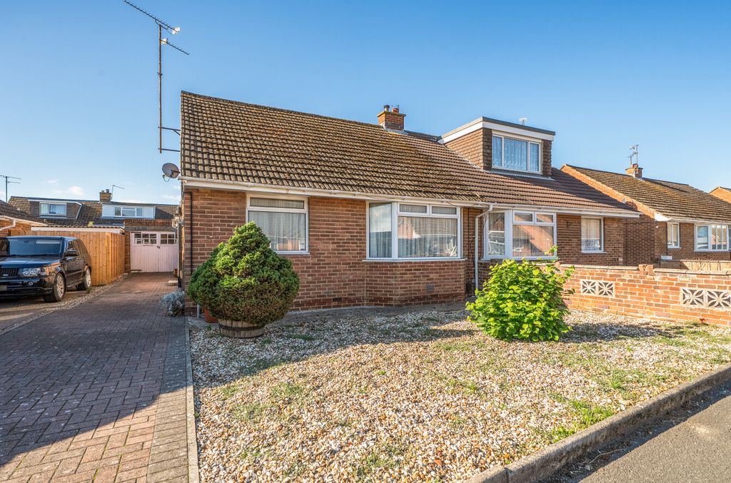 Property photo 1 of 12 149796211