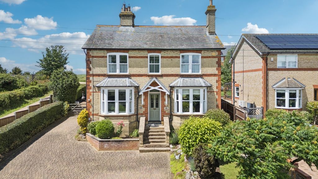 Property photo 1 of 28 5215032