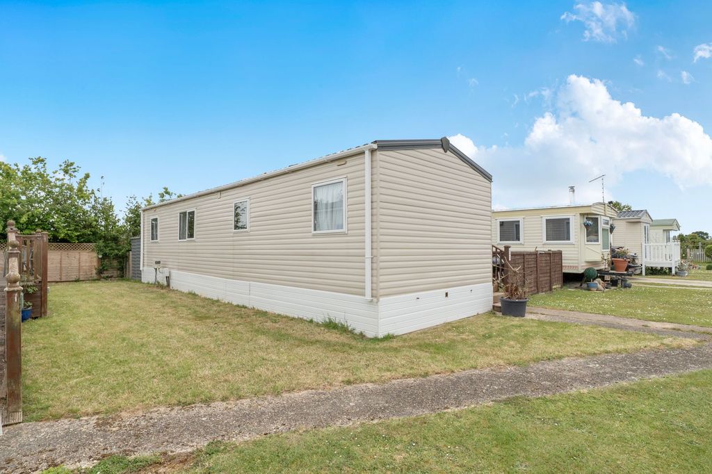 Property photo 1 of 16 Front