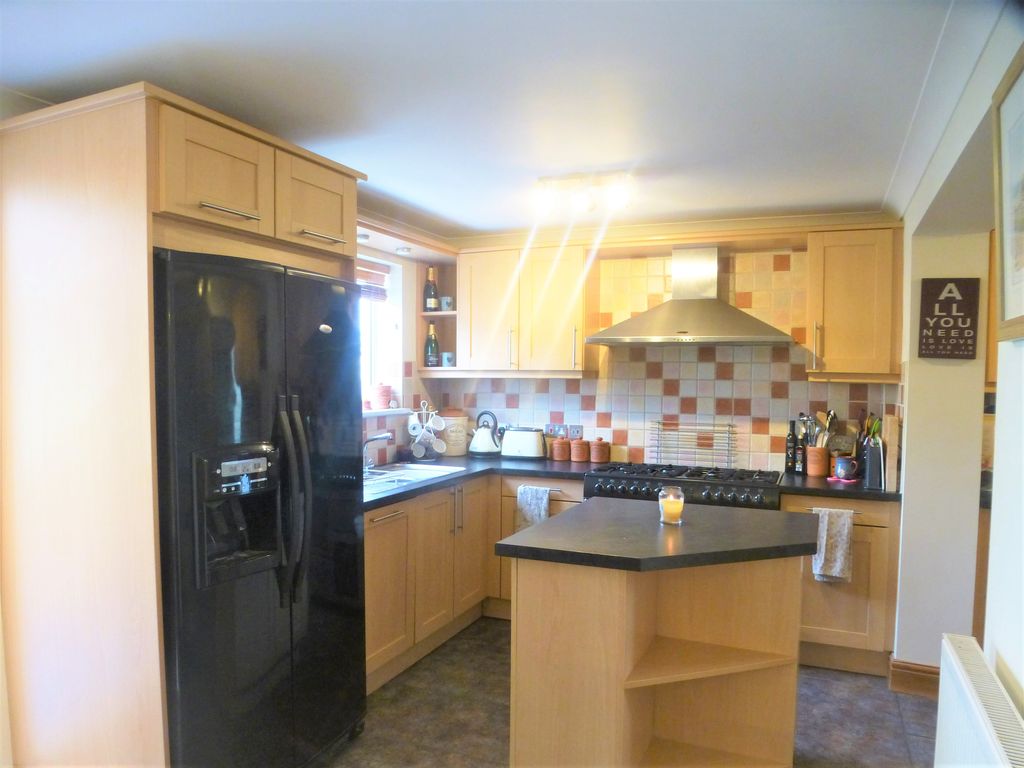 Property photo 3 of 14 Image