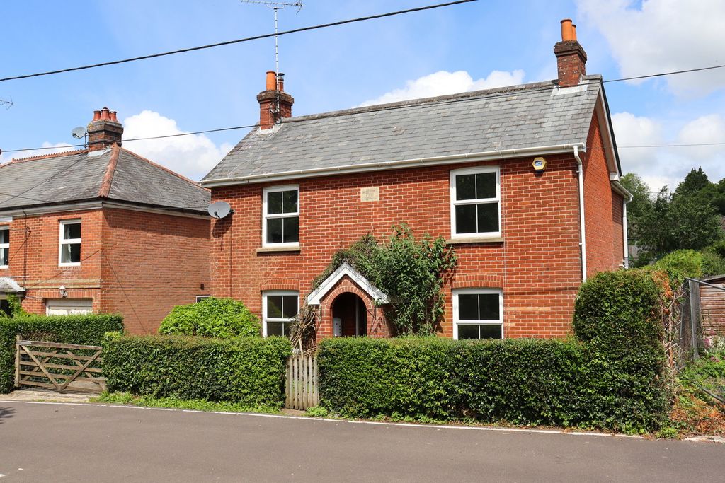 Property photo 1 of 16