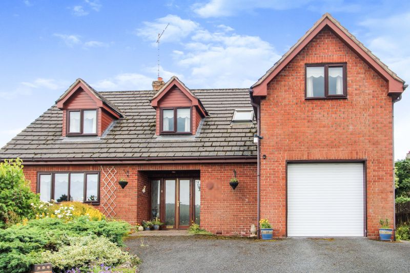 Property photo 2 of 19 Modern Detached 4 Bed House, Knighton