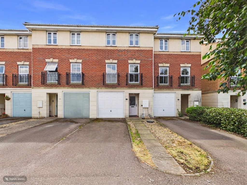 Property photo 1 of 13 Cam02313G0-Pr0108-Still028-002