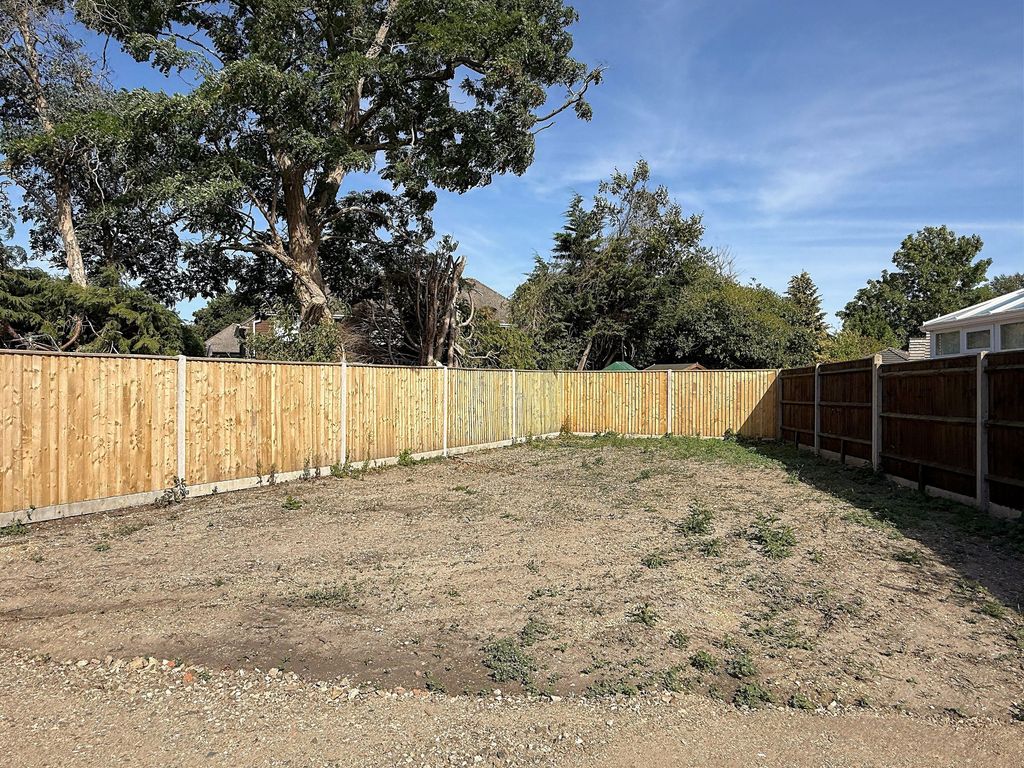 Property photo 3 of 5