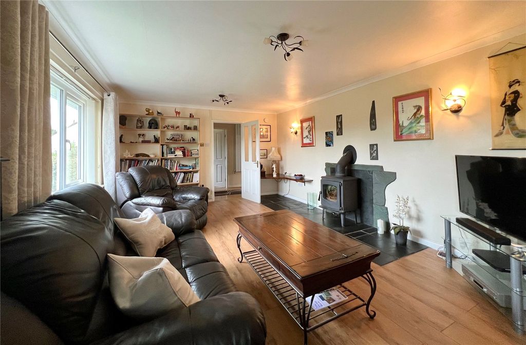 Property photo 2 of 22 Picture No. 05