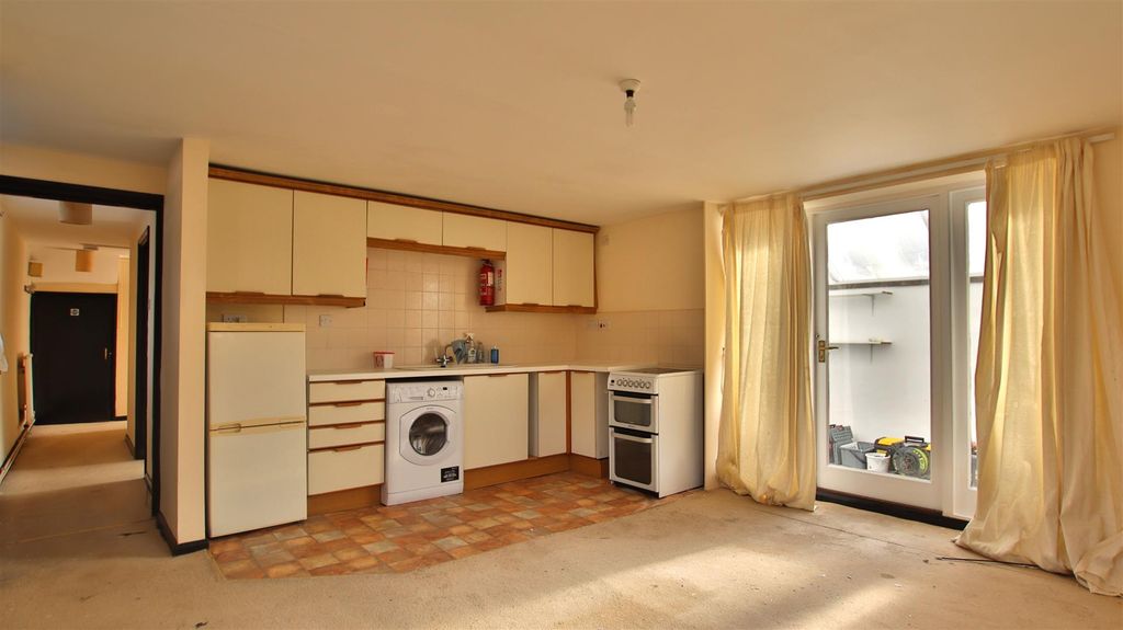 Property photo 3 of 8 Img_3910.Jpg